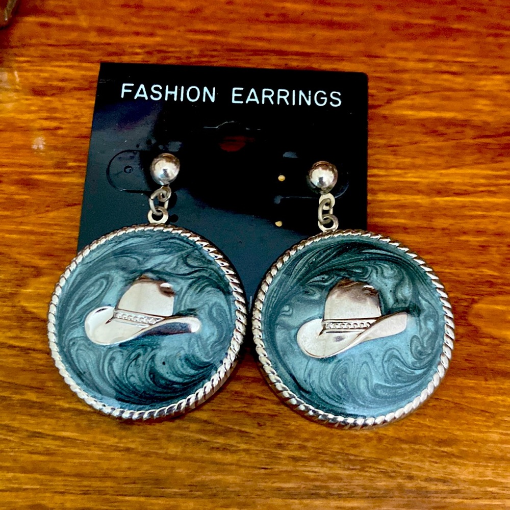Cowgirl earrings nwt